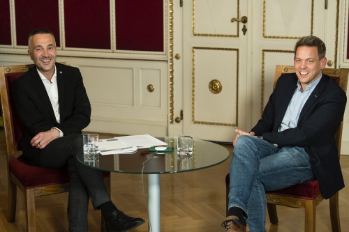 Von links: Sprecher der Parlamentsdirektion Karl-Heinz Grundböck, ZIB-Moderator  Martin Thür