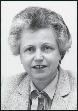 Portraitfoto von Dr. Beatrix Eypeltauer