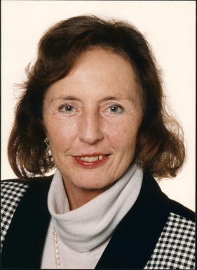 Portraitfoto von Dr. Liane Höbinger-Lehrer