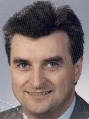 Portraitfoto von Mag. Gerhard Klausberger