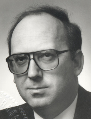 Portraitfoto von Dkfm. Dr. Günter Puttinger