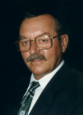 Portraitfoto von Dr. Gerhard Hager