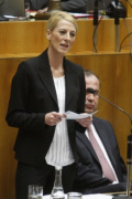Staatssekretärin Mag. Verena Remler bei ihrer ersten Rede im Plenum des Nationalrates