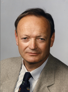 Portraitfoto von Dr. Andreas Khol