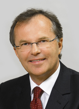 Portraitfoto von Dr. Günther Kräuter