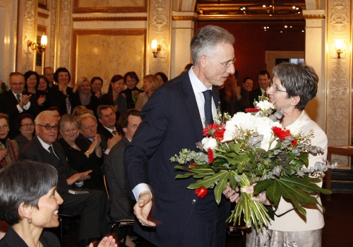 v.li. Parlamentsdirektor Georg Posch und Nationalratspräsidentin Barbara Prammer
