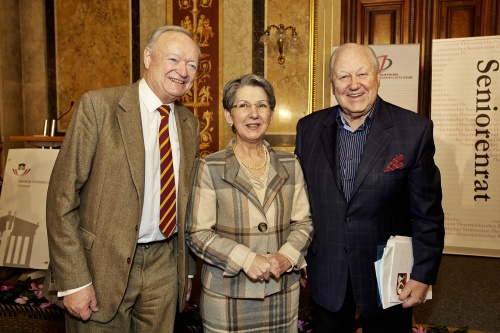 v.li.: Andreas Khol, Nationalratspräsidentin Barbara Prammer und Karl Blecha