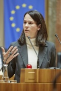 Deutsche Universität fuer Verwaltungswissenschaften Nadja Braun Binder am Rednerpult