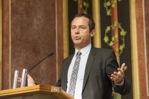 Stellvertretender Generaldirektor UNESCO Eric Galt bei seiner Festrede