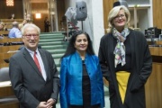 v.li.: Europaabgeordneter a.D. Hannes Swoboda, United Nations Assistant Secretary-General, Deputy Executive Director of UN Women Lakshmi Puri und Botschafterin in Frankreich Ursula Plassnik