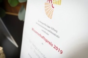 Urkunden des Wissenschaftspreises 2019 der Margaretha Lupac-Stiftung