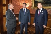 Von links: Nationalratspräsident Wolfgang Sobotka (V), Präsident der tschechischen Abgeordnetenkammer Radek Vondracek, Präsident des slowakischen Nationalrates Boris Kollár