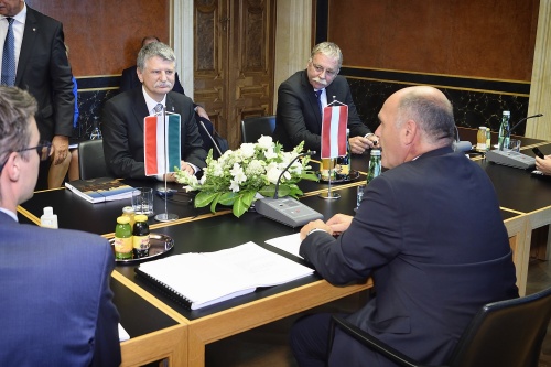 Arbeitsgespräch. Von links: ungarischer Parlamentspräsident László Kövér, Nationalratspräsident Wolfgang Sobotka (V)