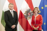 Von rechts: Bundesratspräsidentin Andrea Eder-Gitschthaler (V), Präsident der ungarischen Nationalversammlung László Kövér