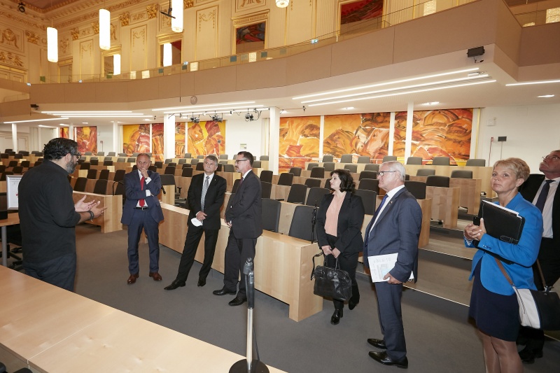 Besichtigung des Großen Redoutensaals