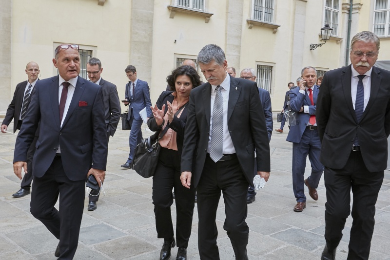 Von links: Nationalratspräsident Wolfgang Sobotka (V),  Präsident der ungarischen Nationalversammlung László Kövér