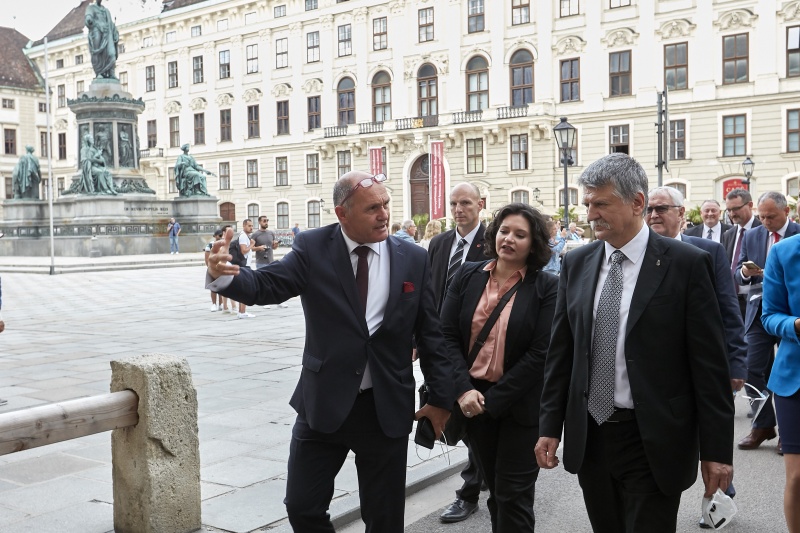 Von links: Nationalratspräsident Wolfgang Sobotka (V),  Präsident der ungarischen Nationalversammlung László Kövér