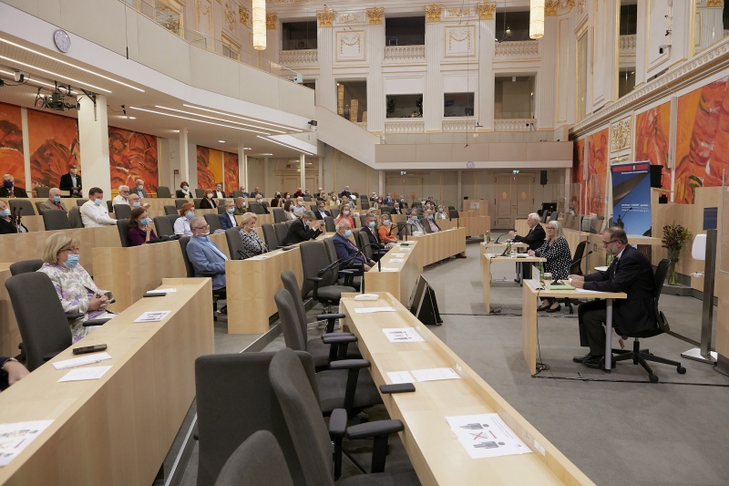 Von links: Präsident der ÖKV Christian Prosl, Vizepräsidentin der ÖKV Maria Dippelreiter, Michael Dippelreiter