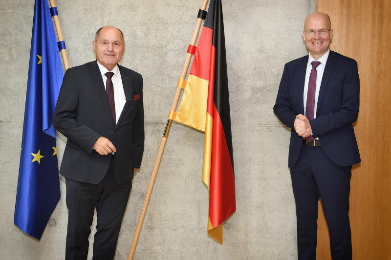 Treffen mit dem CDU-Fraktionsvorsitzenden Ralph Brinkhaus
Von links: Nationalratspräsident Wolfgang Sobotka (V), CDU-Fraktionsvorsitzender Ralph Brinkhaus