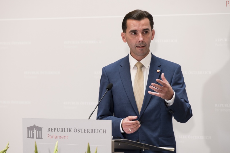 Am Rednerpult: Bundesrat Josef Ofner (F)