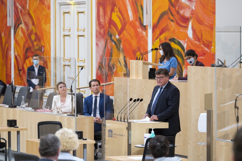 Nationalratsabgeordneter Rainer Wimmer (S) am Rednerpult