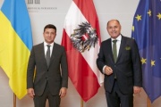Von rechts: Nationalratspräsident Wolfgang Sobotka (V), Präsident der Ukraine Wolodymyr Selenskyj
