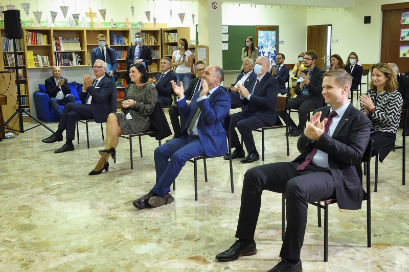 Von links: Landtagspräsident Reinhard Rohr, Landwirtschaftsministerin Elisabeth Köstinger (V), Nationalratspräsident Wolfgang Sobotka (V), slowenischer Parlamentspräsident Igor Zorčič