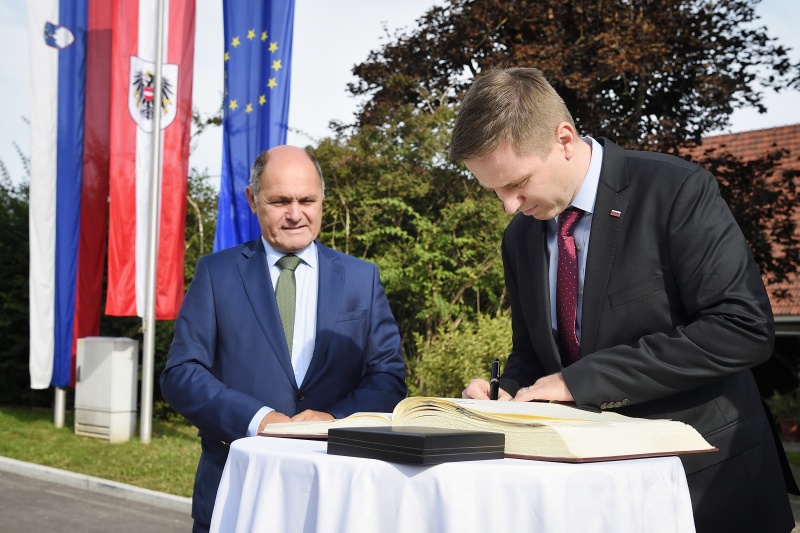 Von links: Nationalratspräsident Wolfgang Sobotka (V), slowenischer Parlamentspräsident Igor Zorčič