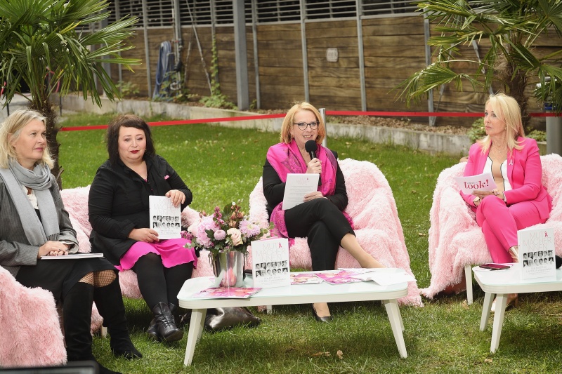 Von links: Fotografin Sabine Hauswirth, Autorin Julya Rabinowich, Zweite Nationalratspräsidentin Doris Bures (S), Moderation Uschi Pöttler-Fellner