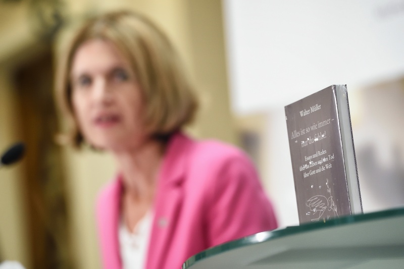 Begrüßung durch Bundesratspräsidentin Andrea Eder-Gitschthaler (V)