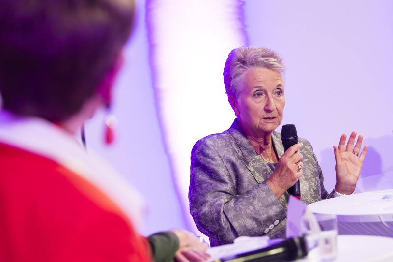 Am Rednerpult: Nationalratsabgeordnete a.D. Elisabeth Pittermann