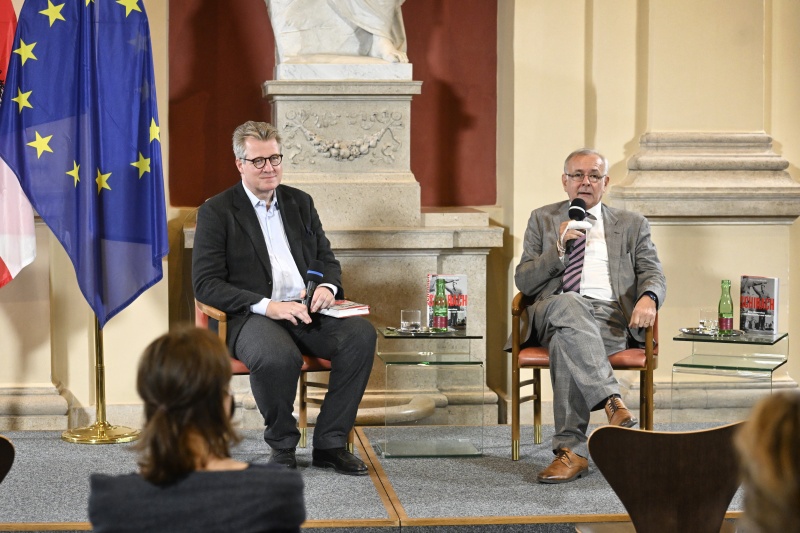Gespräch zum Buch. Von links: Historiker Philipp Blom, Autor Oliver Rathkolb