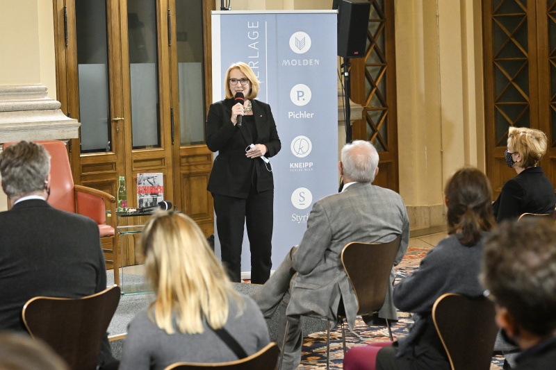 Schlusswort Zweite Nationalratspräsidentin Doris Bures (S)