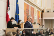 Innenminister Karl Nehammer (V) bei seiner Rede