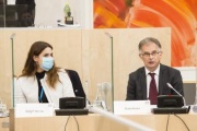 Die ExpertInnen von links: Priv. Doz. Dr. Monika Köppl-Tuyna, Dr. Markus Marterbauer