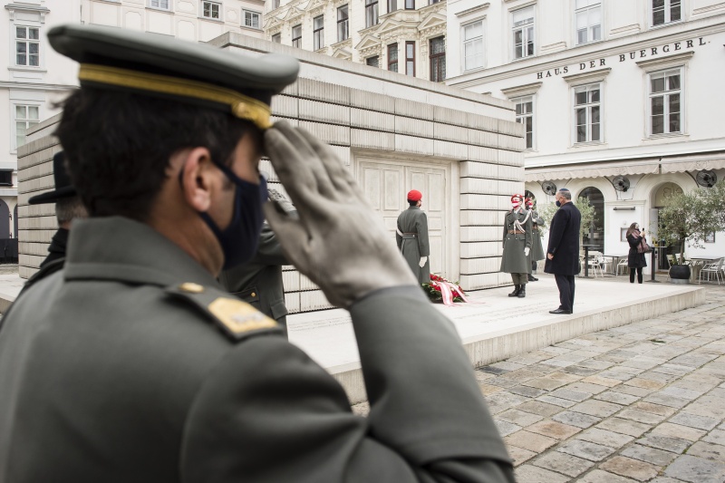 Bildmitte: Nationalratspräsident Wolfgang Sobotka (V)
