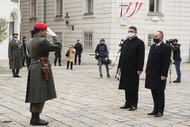 Von rechts: Nationalratspräsident Wolfgang Sobotka (V),  Präsident der Israelitischen Kultusgemeinde Oskar Deutsch