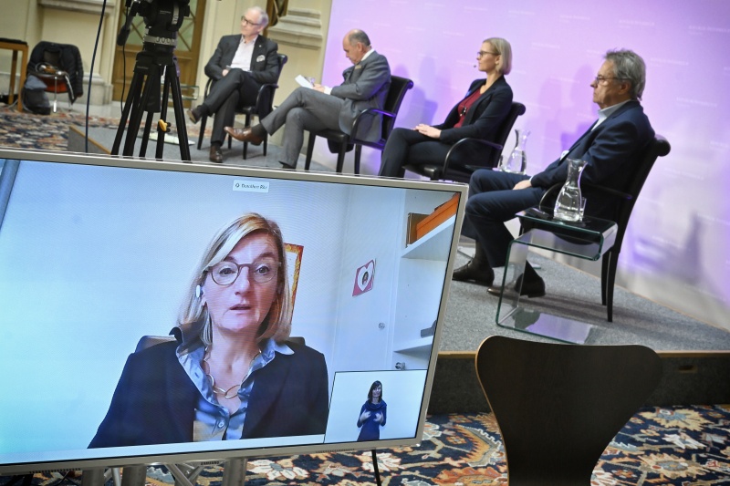 Dorothee Ritz, online zugeschaltet