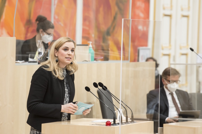 Am Rednerpult: Bundesrätin Marlene Zeidler-Beck (ÖVP)