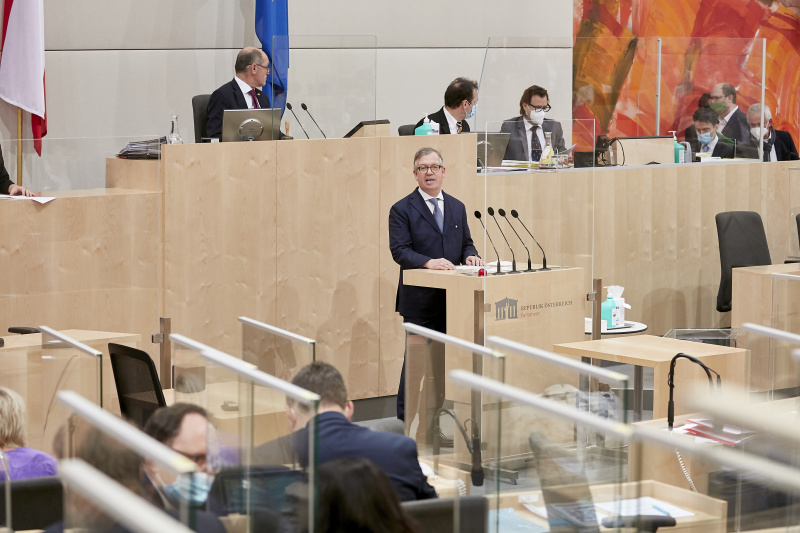 Am Rednerpult: Nationalratsabgeordneter Werner Saxinger (ÖVP)