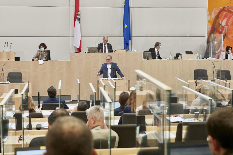 Am Rednerpult: Nationalratsabgeordneter Dietmar Keck (SPÖ)