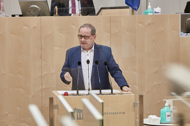 Am Rednerpult Nationalratsabgeordneter Dietmar Keck (SPÖ)