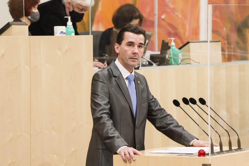 Am Rednerpult: Bundesrat Josef Ofner (FPÖ)