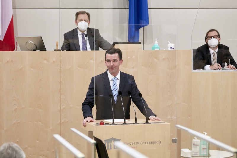 Am Rednerpult Bundesrat Josef Ofner (FPÖ)