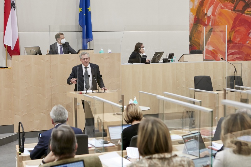 Am Rednerpult Bundesrat Martin Preineder (ÖVP)