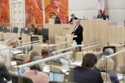 Am Rednerpult Bundesrat Horst Schachner (SPÖ)