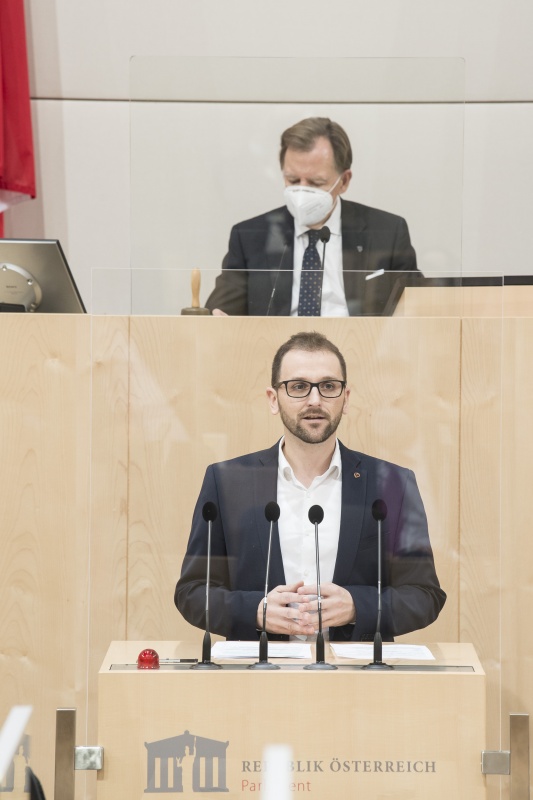 Am Rednerpult: Bundesrat Sebastian Kolland (ÖVP)