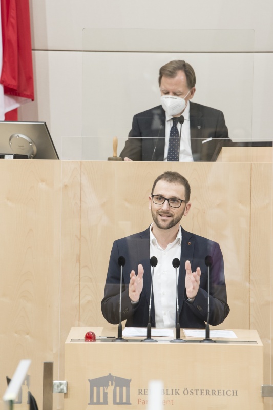 Am Rednerpult: Bundesrat Sebastian Kolland (ÖVP)