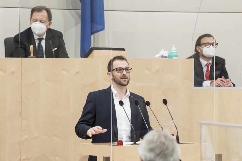 Am Rednerpult: Bundesrat Sebastian Kolland (ÖVP)