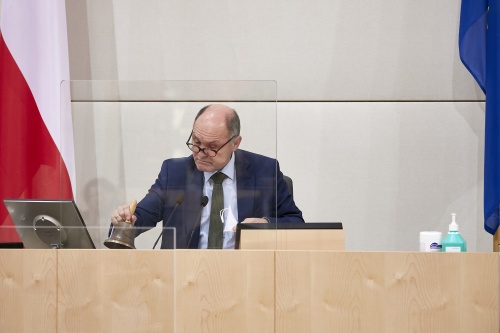 Nationalratspräsident Wolfgang Sobotka (ÖVP) eröffnet die 76. Sitzung des Nationalrates